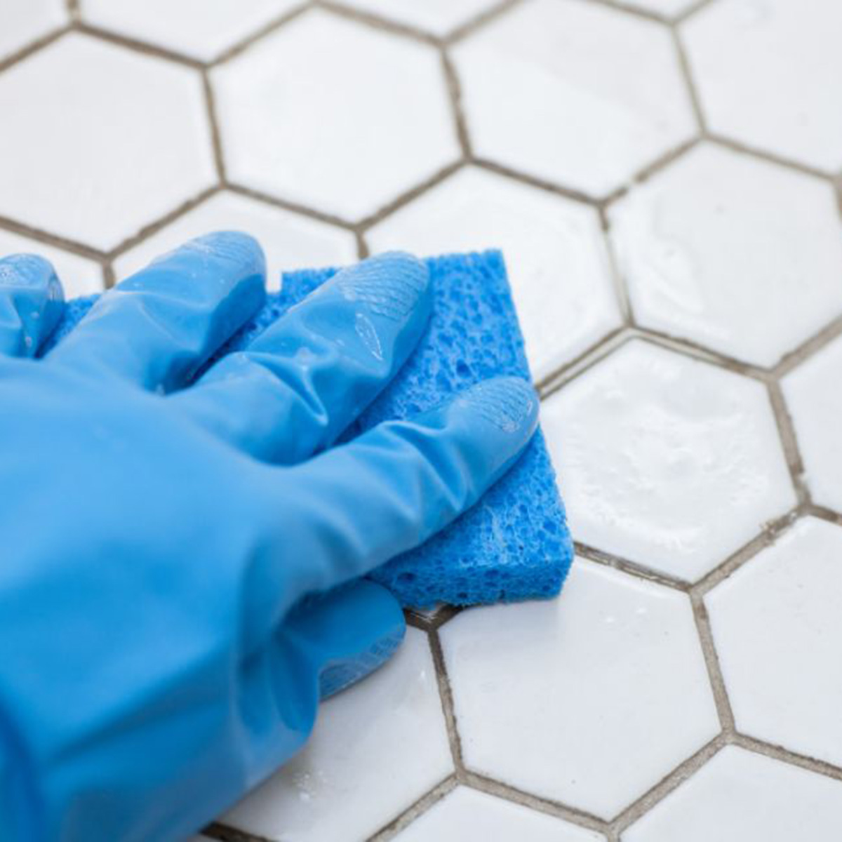 Clean Your Bathroom Tiles
